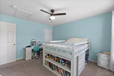 Bedroom - 292 Coyote Dr, Hamilton Township, OH 45039 photo 6 of 8
