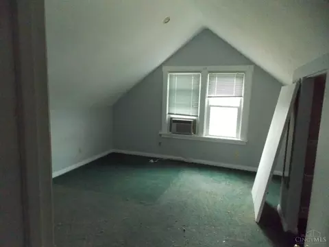 Bedroom - 3940 Delmar Ave, Cheviot, OH 45211 photo 4 of 5