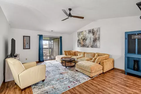 Living - 3963 School Section Rd, Cheviot, OH 45211 photo 2 of 4