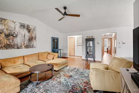 Living - 3963 School Section Rd, Cheviot, OH 45211 photo 3 of 4