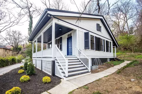 Exterior - 3523 Vinecrest Pl, Cincinnati, OH 45220 photo 2 of 6