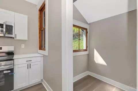 Entry Way - 3523 Vinecrest Pl, Cincinnati, OH 45220 photo 1 of 1