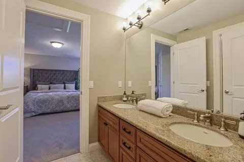 Bath - 6340 Miami Rd, Cincinnati, OH 45243 photo 6 of 9