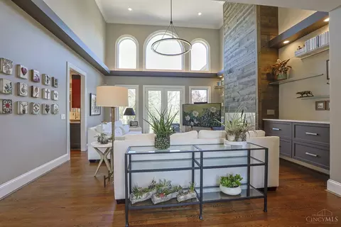 Living - 6340 Miami Rd, Cincinnati, OH 45243 photo 1 of 10