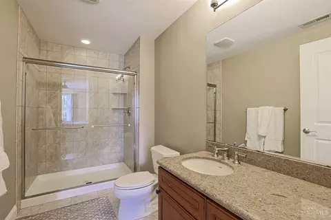 Bath - 6340 Miami Rd, Cincinnati, OH 45243 photo 5 of 9