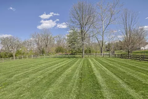 Exterior - 6340 Miami Rd, Cincinnati, OH 45243 photo 13 of 28