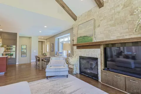 Living - 6340 Miami Rd, Cincinnati, OH 45243 photo 7 of 10