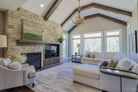 Living - 6340 Miami Rd, Cincinnati, OH 45243 photo 5 of 10