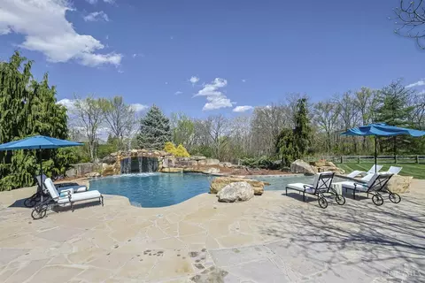 Exterior - 6340 Miami Rd, Cincinnati, OH 45243 photo 16 of 28