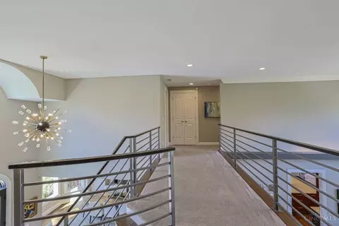 Entry Way - 6340 Miami Rd, Cincinnati, OH 45243 photo 3 of 5