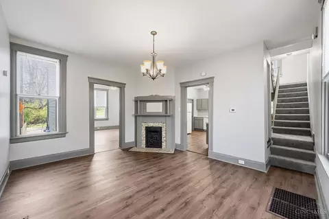 Living - 1011 Mcpherson, Cincinnati, OH 45205 photo 3 of 4