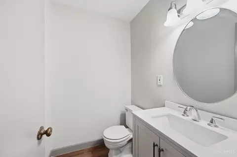 Bath - 1011 Mcpherson, Cincinnati, OH 45205 photo 1 of 4