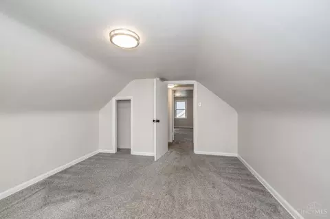 Bedroom - 4833 Fairview Ave, Blue Ash, OH 45242 photo 15 of 16