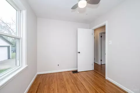 Bedroom - 4833 Fairview Ave, Blue Ash, OH 45242 photo 8 of 16