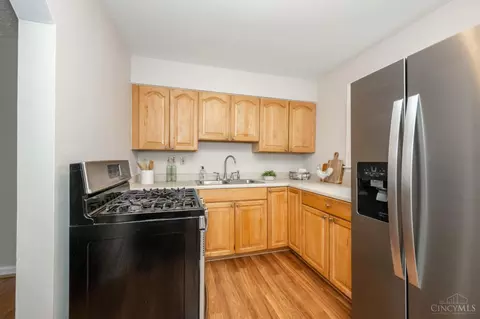 Kitchen - 4833 Fairview Ave, Blue Ash, OH 45242 photo 2 of 5
