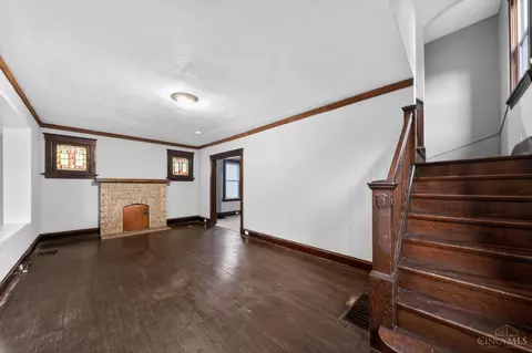 Living - 8627 Reading Rd, Reading, OH 45215 photo 3 of 7