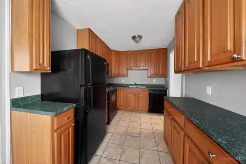 Kitchen - 8634 Daly Rd, Cincinnati, OH 45231 photo 3 of 3