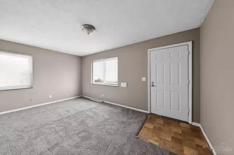 Living - 8634 Daly Rd, Cincinnati, OH 45231 photo 1 of 2