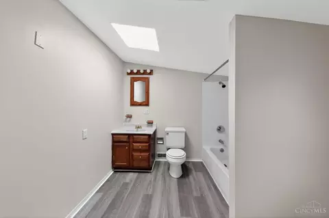 Bath - 8634 Daly Rd, Cincinnati, OH 45231 photo 5 of 5