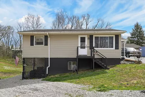6910 Brad Rd, Hillsboro, OH 45133