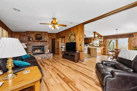 2169 Three Mile Creek Rd, Ripley, OH 45167