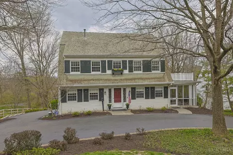 419 Reily Rd, Wyoming, OH 45215