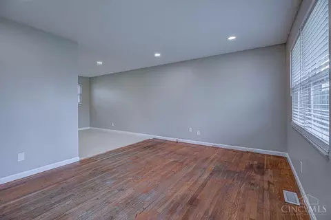 Living - 7938 Queens Ave, Cincinnati, OH 45236 photo 4 of 6