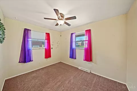 Bedroom - 9153 Coogan Dr, Cincinnati, OH 45231 photo 3 of 4