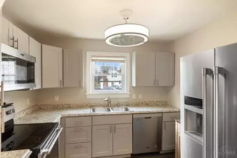 Kitchen - 1237 Traction Rd, Batavia, OH 45103 photo 2 of 3
