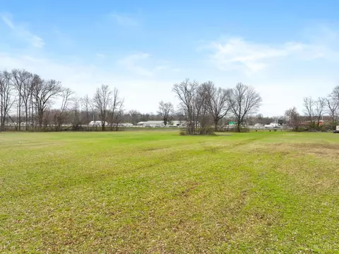 Exterior - 1237 Traction Rd, Batavia, OH 45103 photo 4 of 5