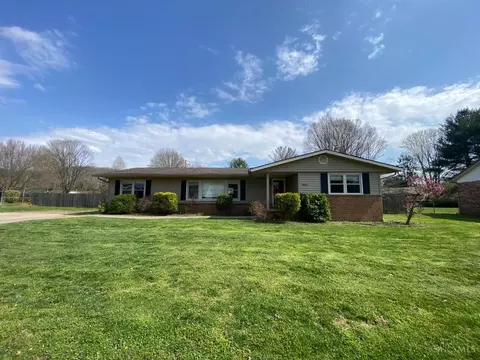 1858 Stivers Rd, Aberdeen, OH 45101