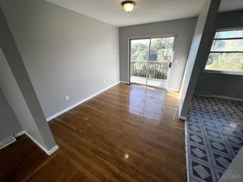 Living - 2901 Tower Ave, Cincinnati, OH 45238 photo 2 of 3