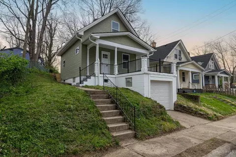 5618 Prentice St, Cincinnati, OH 45227