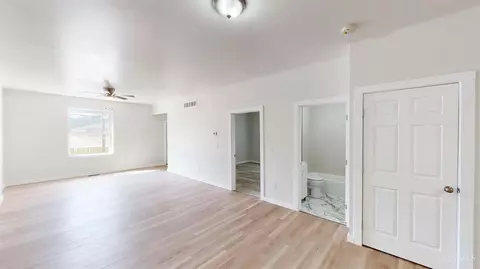 Living - 6012 Prentice St, Cincinnati, OH 45227 photo 5 of 5