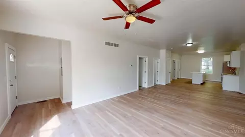 Entry Way - 6012 Prentice St, Cincinnati, OH 45227 photo 1 of 1