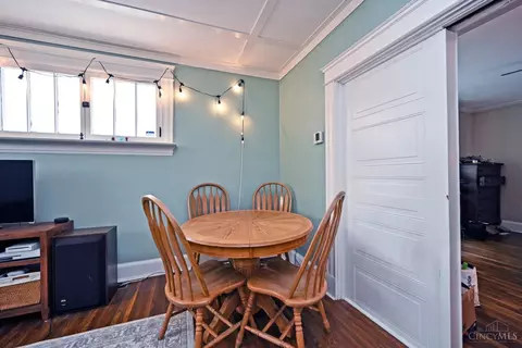Dining - 336 Warner St, Cincinnati, OH 45219 photo 1 of 1