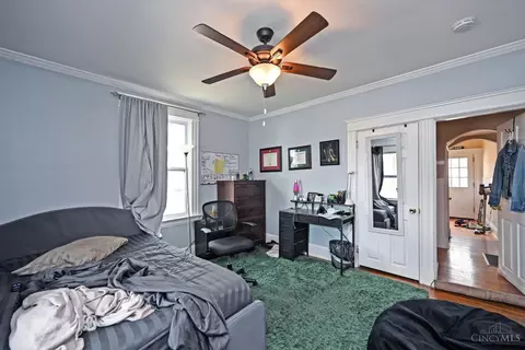 Bedroom - 336 Warner St, Cincinnati, OH 45219 photo 4 of 7