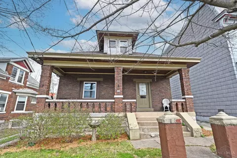 Exterior - 336 Warner St, Cincinnati, OH 45219 photo 2 of 9