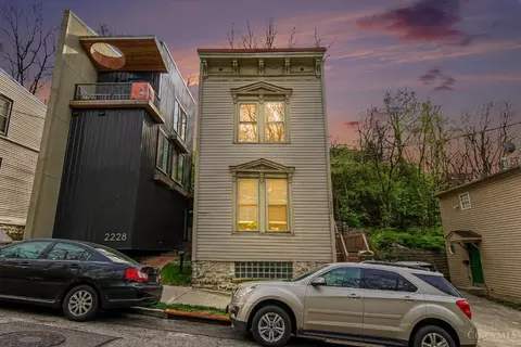2226 Ravine St, Cincinnati, OH 45219