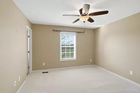 Bedroom - 949 Legendary Run, Cincinnati, OH 45245 photo 6 of 9