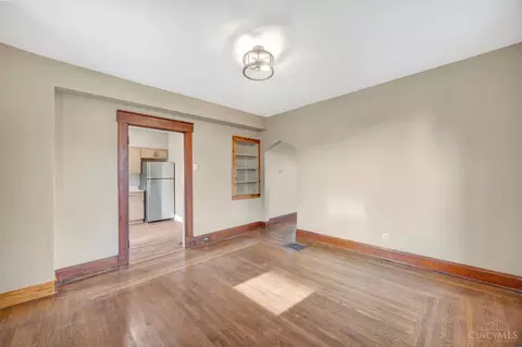 Living - 129 Pike St, Reading, OH 45215 photo 7 of 7