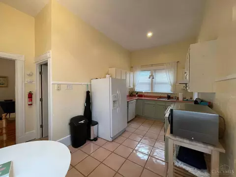 Kitchen - 308 Main St, Mason, OH 45040 photo 3 of 3