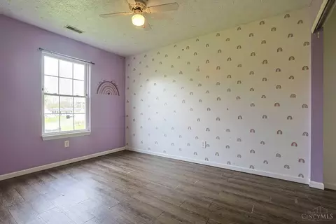 Bedroom - 92 Flintstone Dr, Harrison, OH 45030 photo 4 of 9