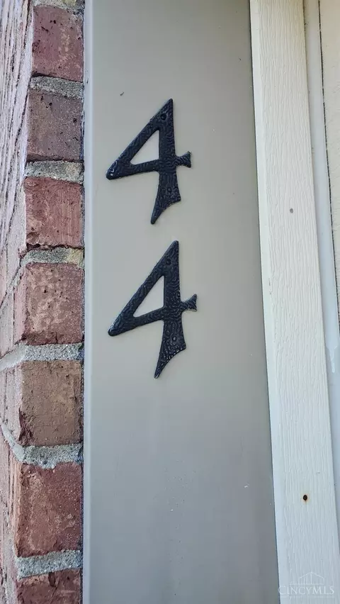 Exterior - 153 Palisades Pointe, Cincinnati, OH 45238 photo 3 of 6
