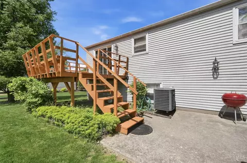 Exterior - 6893 Sequoia Ct, Mason, OH 45040 photo 6 of 20