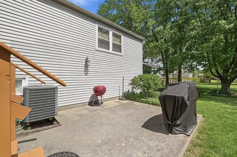 Exterior - 6893 Sequoia Ct, Mason, OH 45040 photo 7 of 20