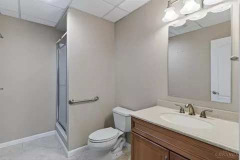 Bath - 8022 Stonegate Dr, Cincinnati, OH 45255 photo 5 of 5