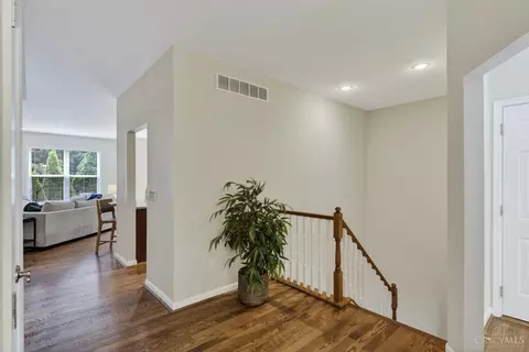 Entry Way - 8022 Stonegate Dr, Cincinnati, OH 45255 photo 1 of 5