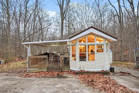 162 Old State Road 101, Liberty, IN 47353