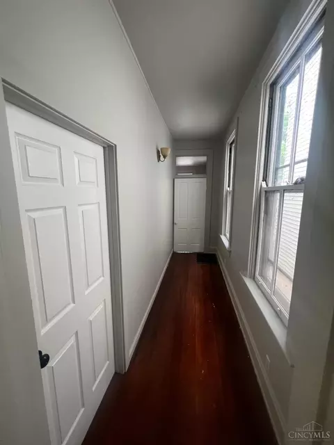 2901 Marshall Ave, Cincinnati, OH 45220 photo 6
